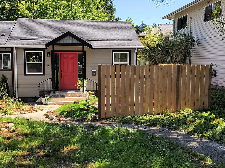 4112 NE 80th Ave — Photo 1