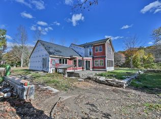 18 Kingsbury Rd, Webster, MA 01570