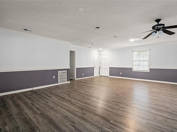 2nd image of 4151 Laval Dr