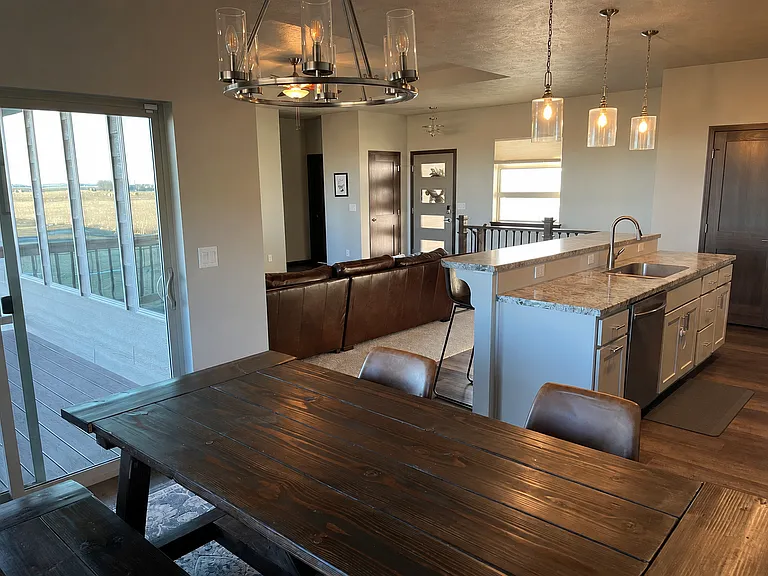 4004 S Faith Ave — Photo 17