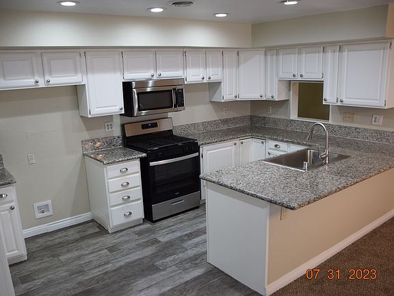 3rd image of 1817 Gatewood Dr
