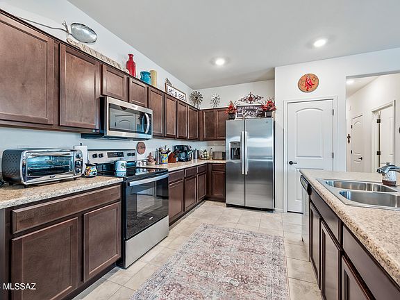 5th image of 10623 W Harrigan Dr