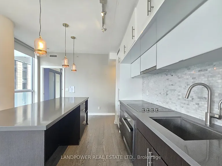 8 Mercer St #1405 — Photo 5