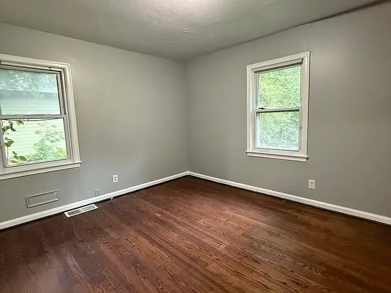 3549 Wilton Ave — Photo 6