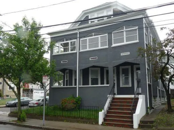 121 North St #2, Somerville, MA 02144