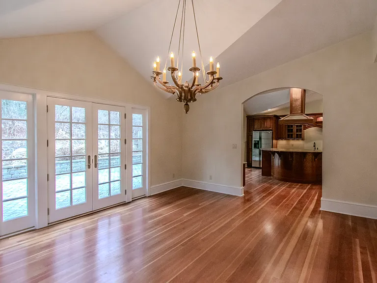 54 E Lake Stable Rd — Photo 11