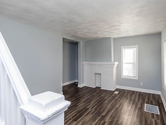 4th image of 482 E Jenkins Ave