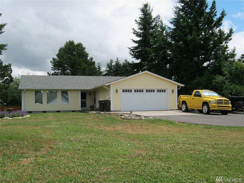1st image of 16426 Field Ct SE