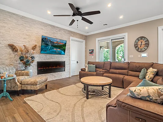 Sold by Casandra Properties Inc. | media 10