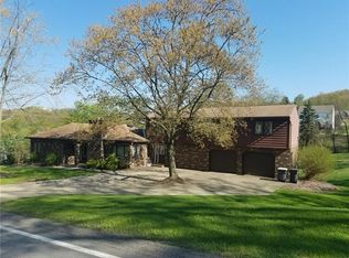 1074 N Boundary Rd, Cranberry Township, PA 16066