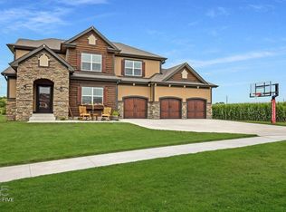 25047 Eagle Vista Dr, Adel, IA 50003