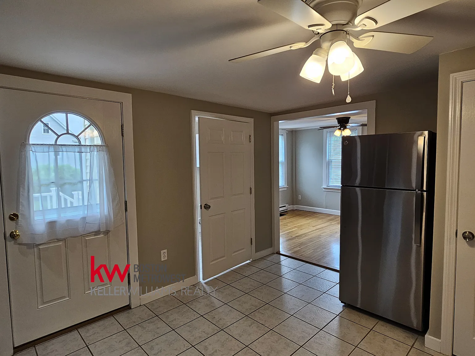 2 bed, 1.5 bath, 1000 sqft, $2,350 — Photo 4