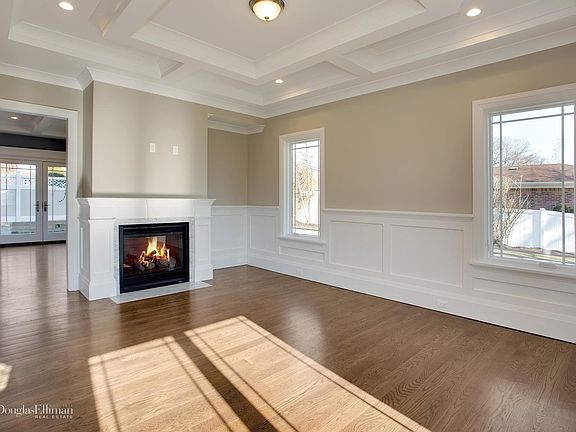 3rd image of 58 Sullivan Dr