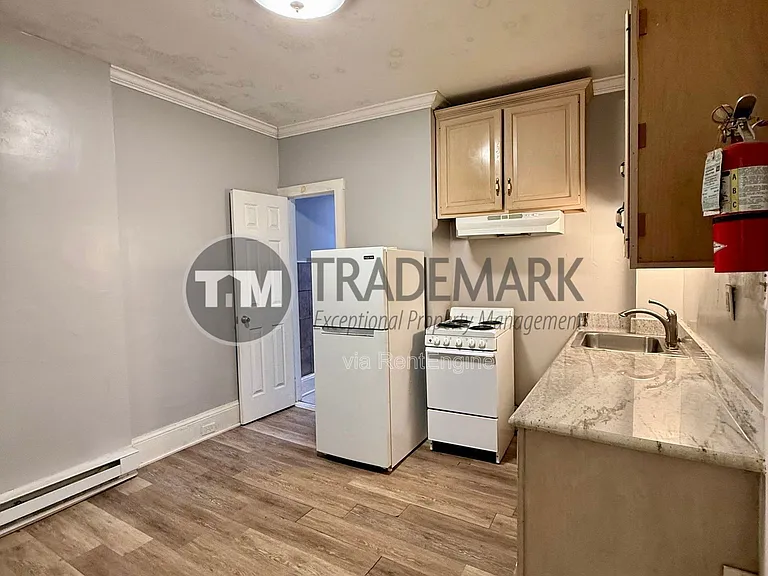 112 S Prince St #1 — Photo 3
