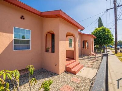 1727 E 60th St, Los Angeles, CA, 90001