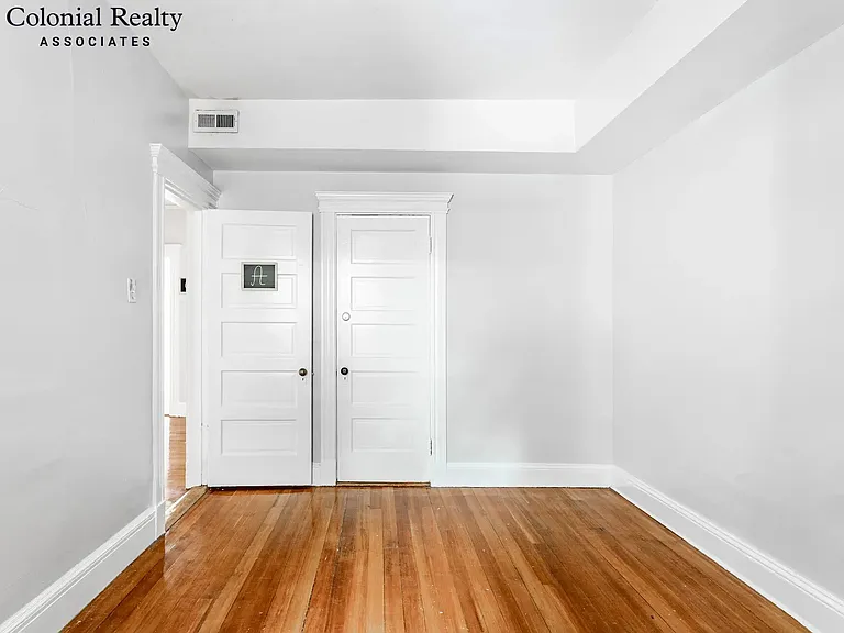 10 Strathmore Rd #22 — Photo 12