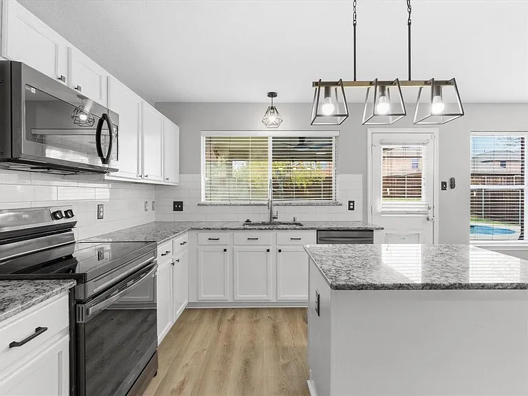 1316 Hunter Ln — Photo 11