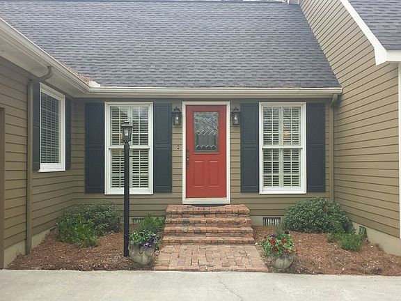 Front Door : Exterior painted 2013