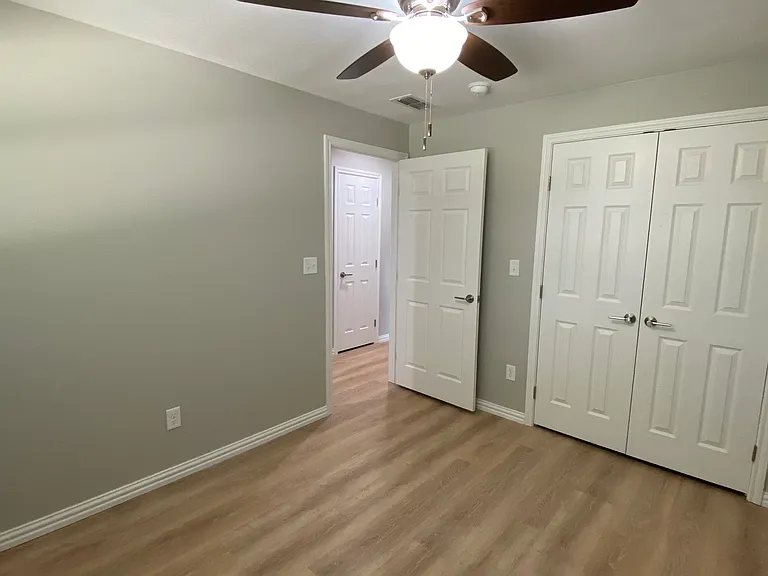 815 N Lydia St — Photo 12