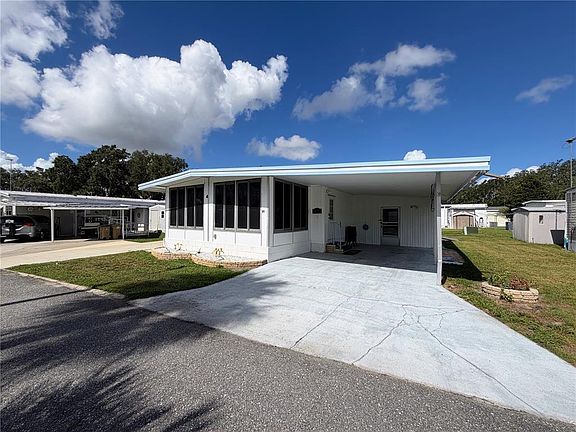 2nd image of 751 TRACI DRIVE