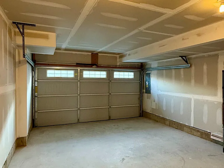 153 Mercer Ct — Photo 20