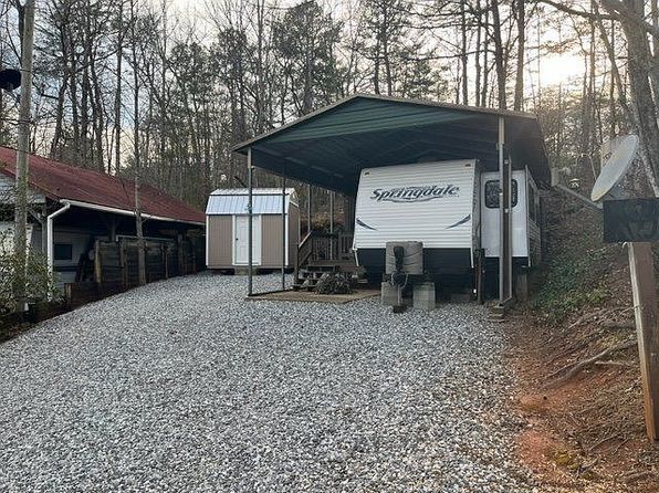 158 Canyon Pass, Cleveland, GA 30528