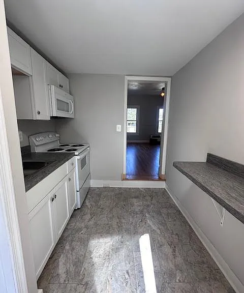 18 E Green St #C — Photo 10