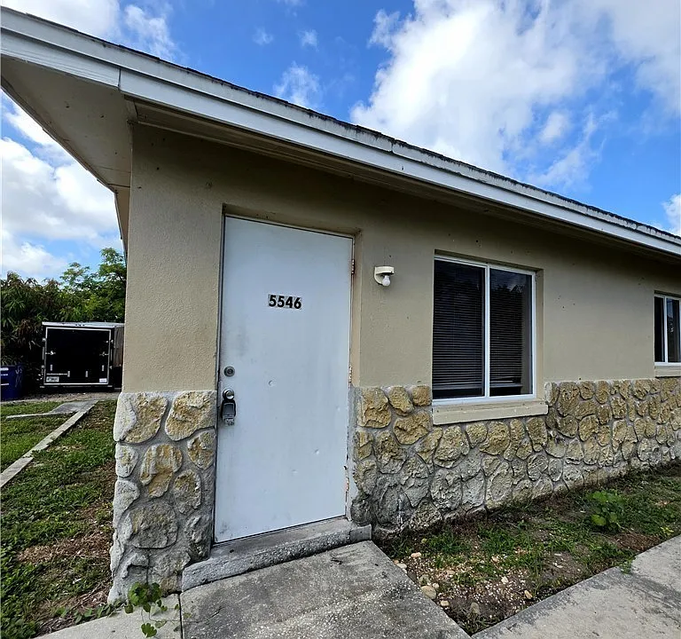 5546 6th Ave