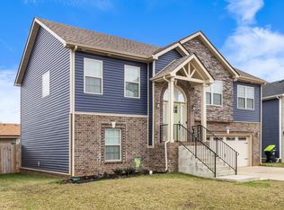 243 Dugger Dr, Clarksville, TN 37042