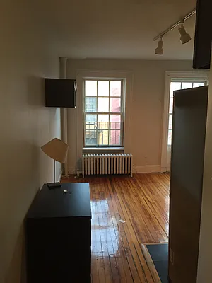 Rented by AJ Clarke | media 30