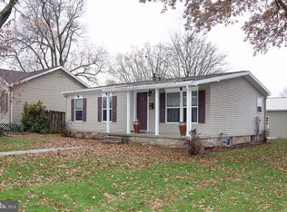 906 Sherwood St, Hanover, PA 17331