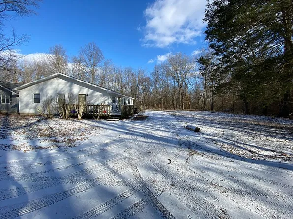 1925 Stephens Rd, Carbondale, IL 62901