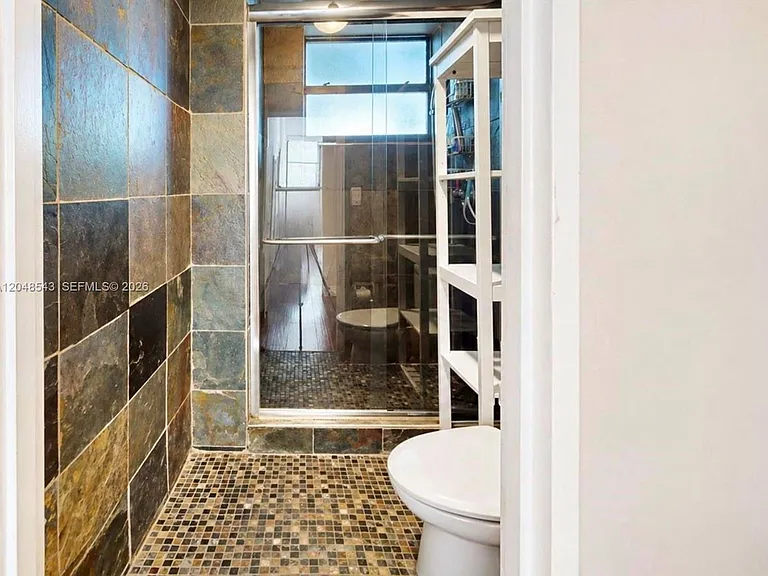 500 Three Islands Blvd #L25 — Photo 16