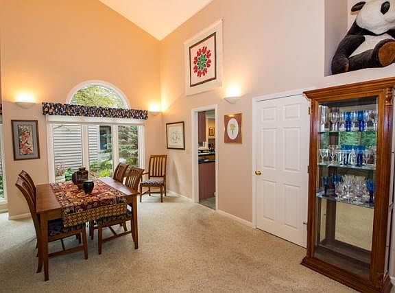 4th image of 17965 Ashmont Pl