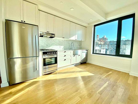 3rd image of 409 Eastern Pkwy #311A