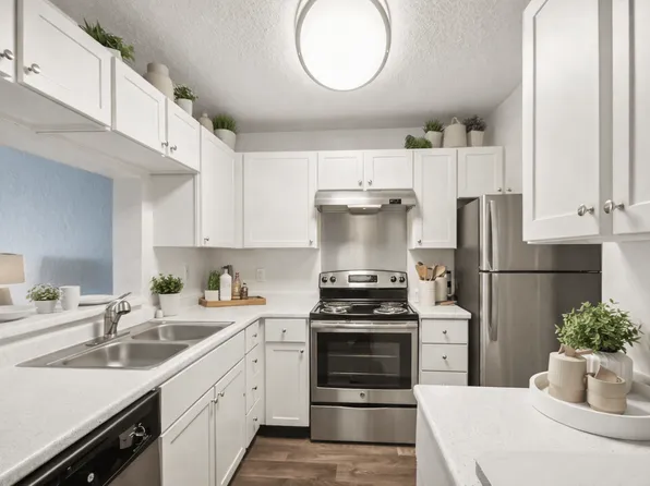 The Felix, 1311 143rd St W #4-244, Burnsville, MN 55306