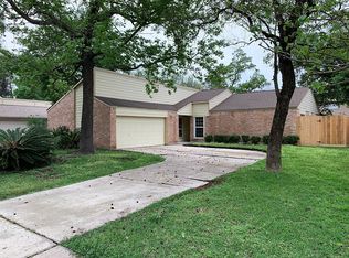 17718 Windy Point Dr, Spring, TX 77379