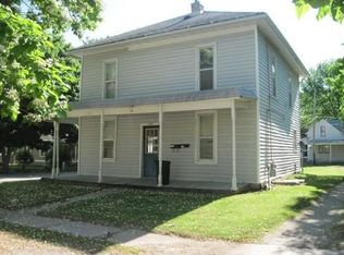 207 N C St, Fairfield, IA 52556