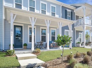 2202 Brockton Ln, Mount Pleasant, SC 29466