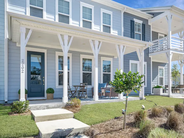 2202 Brockton Ln, Mount Pleasant, SC 29466