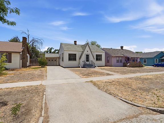 3rd image of 1417 Ouray Ave