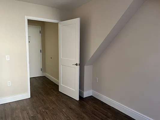 Rented by Stonehenge NYC LLC | media 6