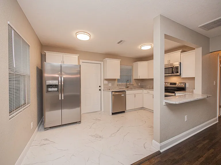 1512 E Fern Rd — Photo 25