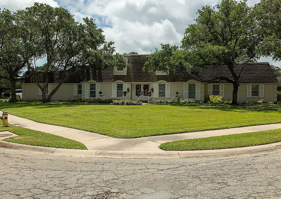 1st image of 233 Cape Aron Dr