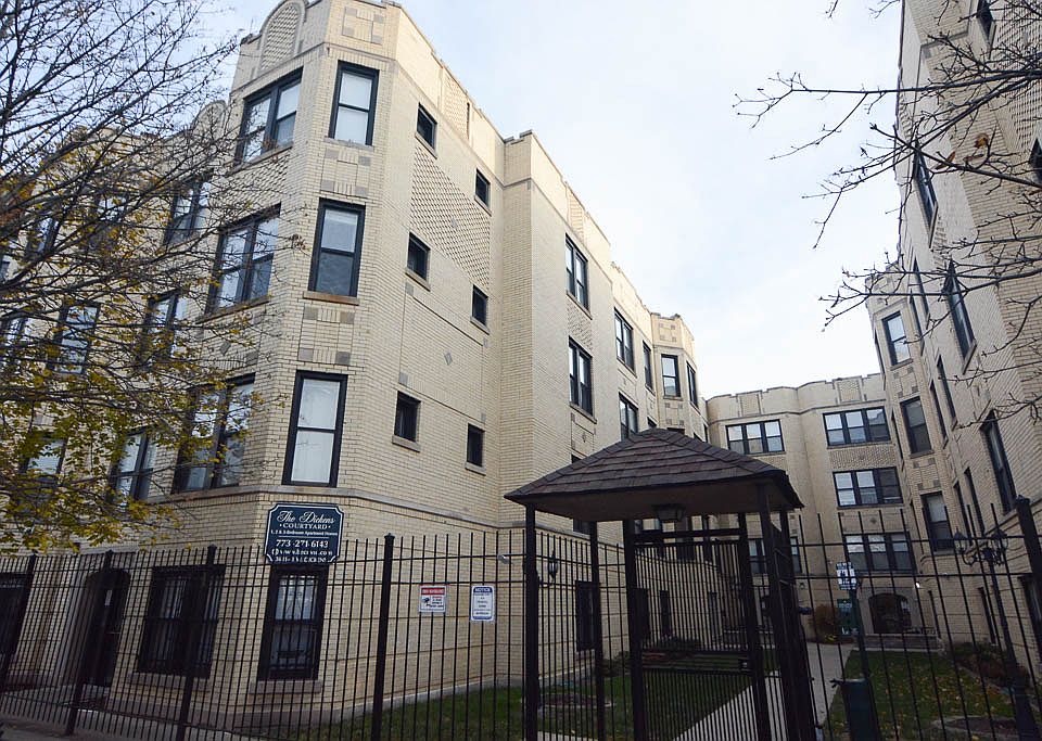 1st image of 3631 W Dickens Ave