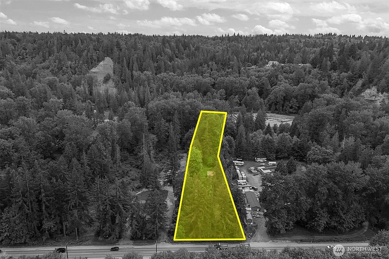 3rd image of 20707 Renton Maple Valley Road SE