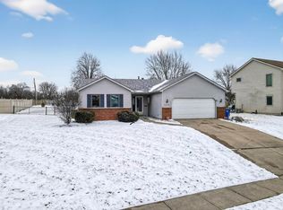 2518 Meadowsweet Ct, Fort Wayne, IN 46808