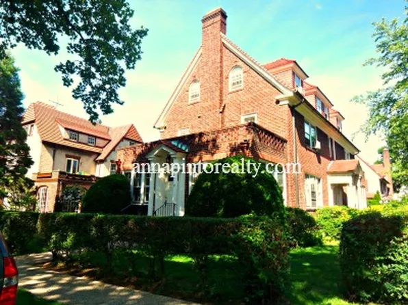 37 Summer Street image 1 of 17