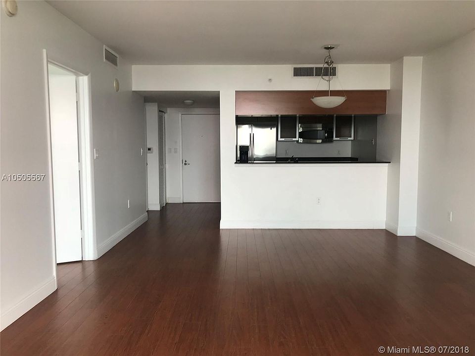 1st image of 1800 N Bayshore Dr APT 3908