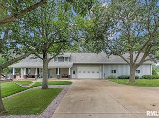 31455 American Legion Rd, Mackinaw, IL 61755